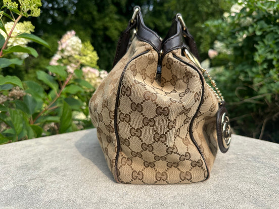 Handbag, Gucci shoulder bag