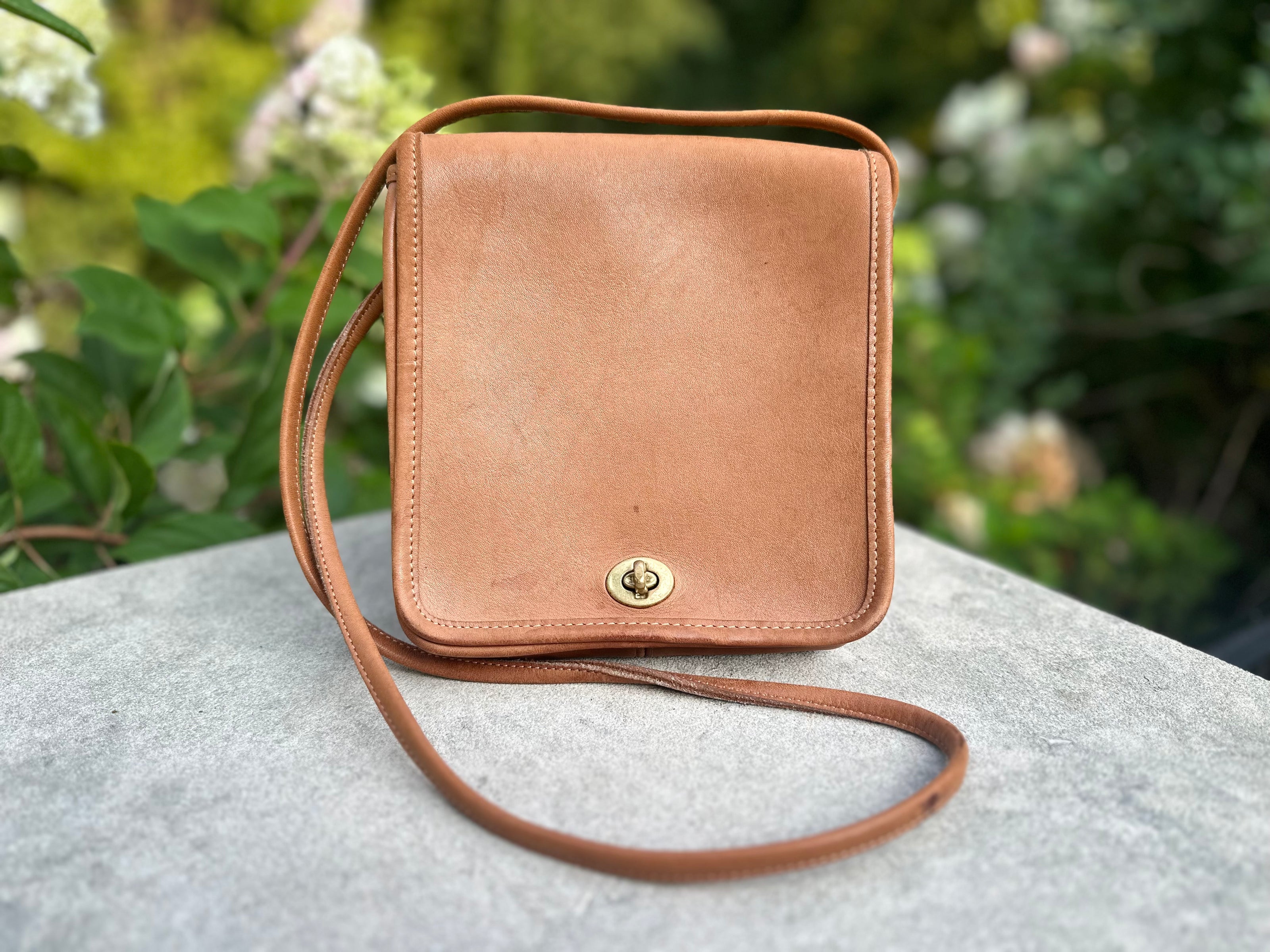 Handbag, Coach Crossbody 9620 bag