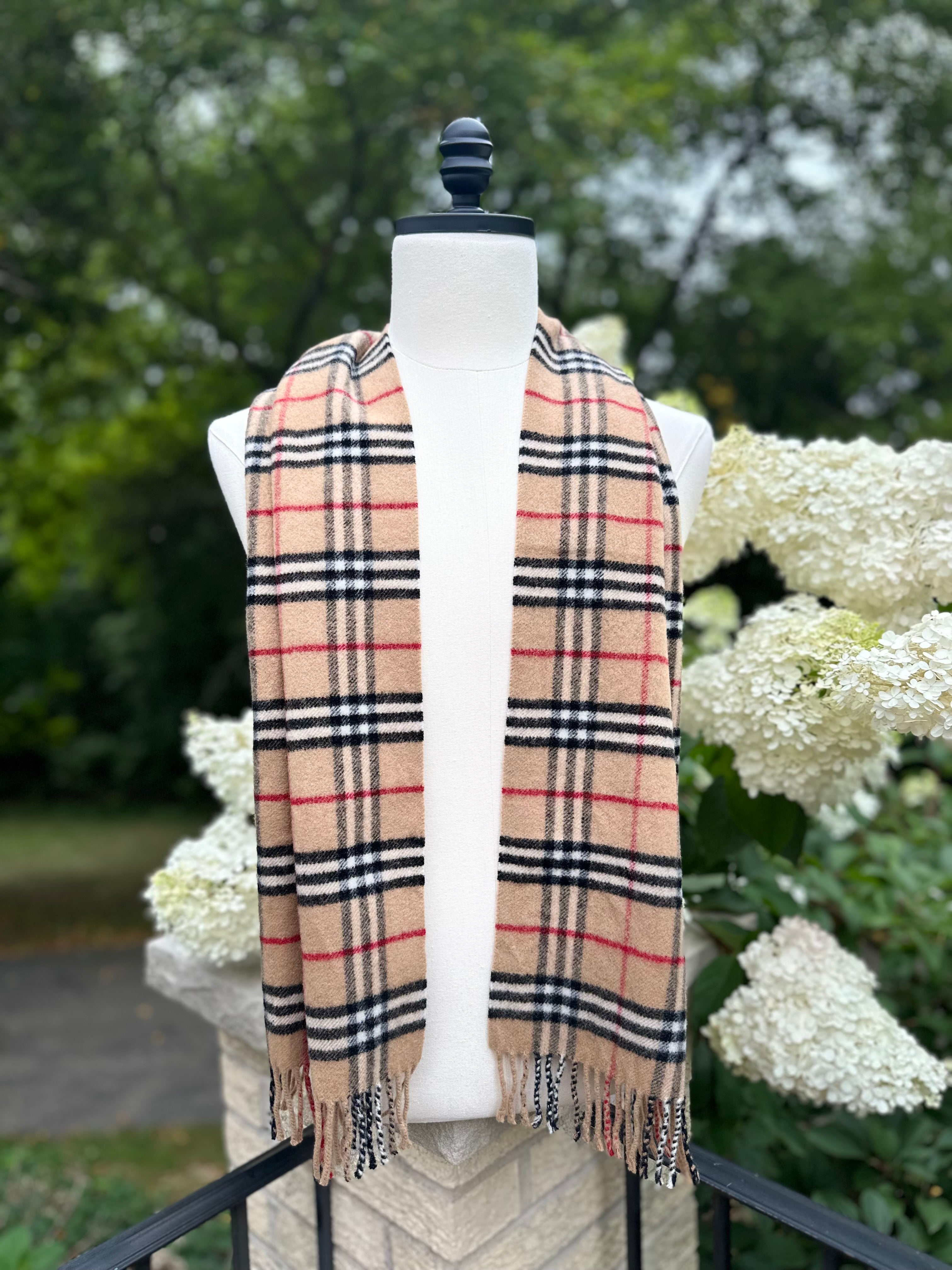 Scarves, Burberry wool
