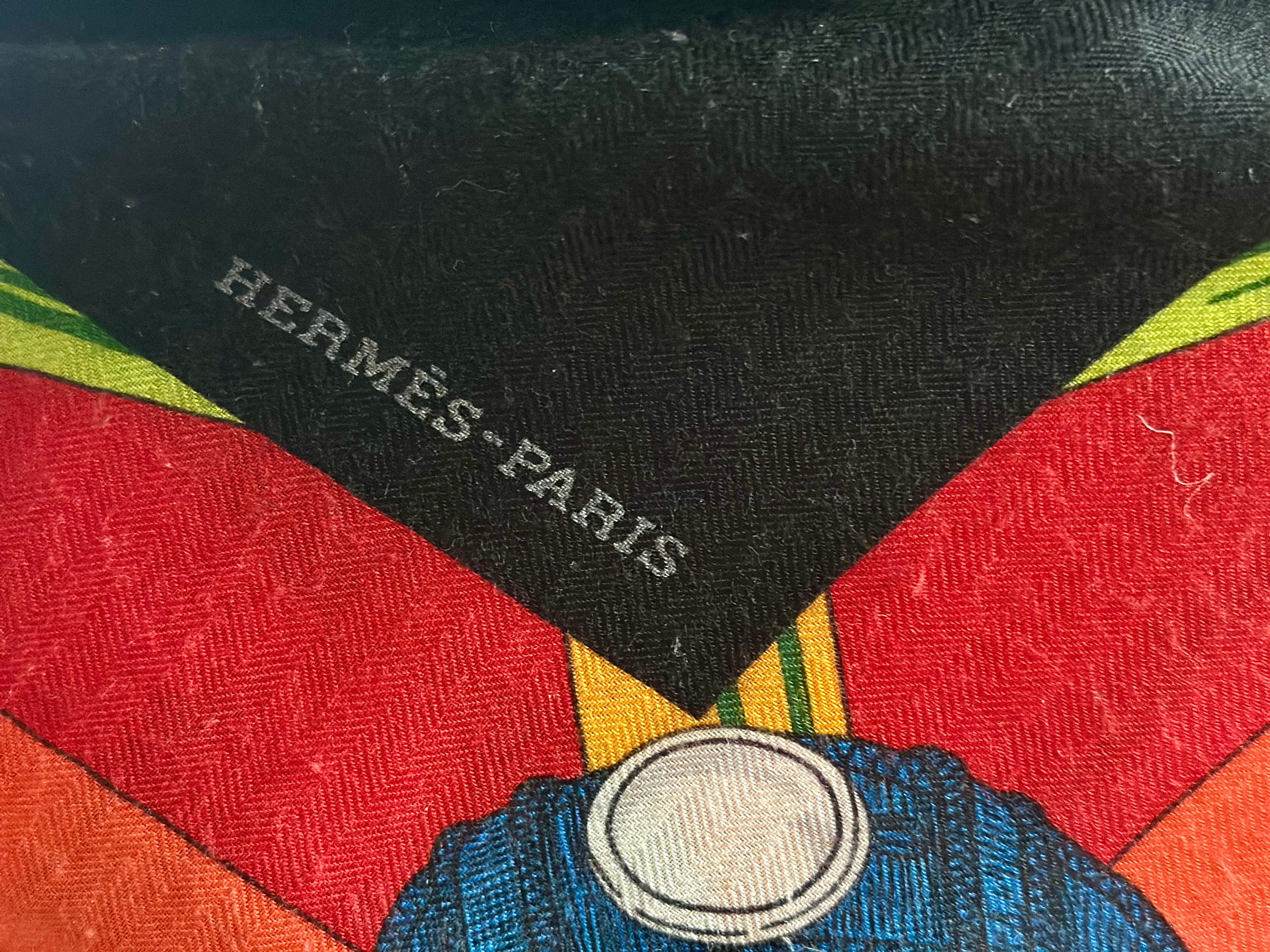 Scarf, Hermes Encadre Éperons d'Or