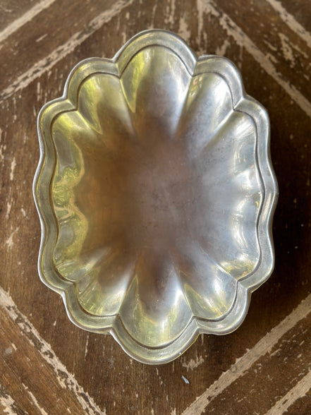 Entertaining, Wilton Armetale Serving Tray (fluted)